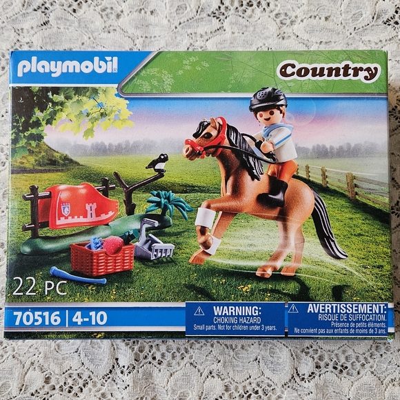 Playmobil Connemara Pony Playset New in Box Horse Person and Accessories - Picture 2 of 8